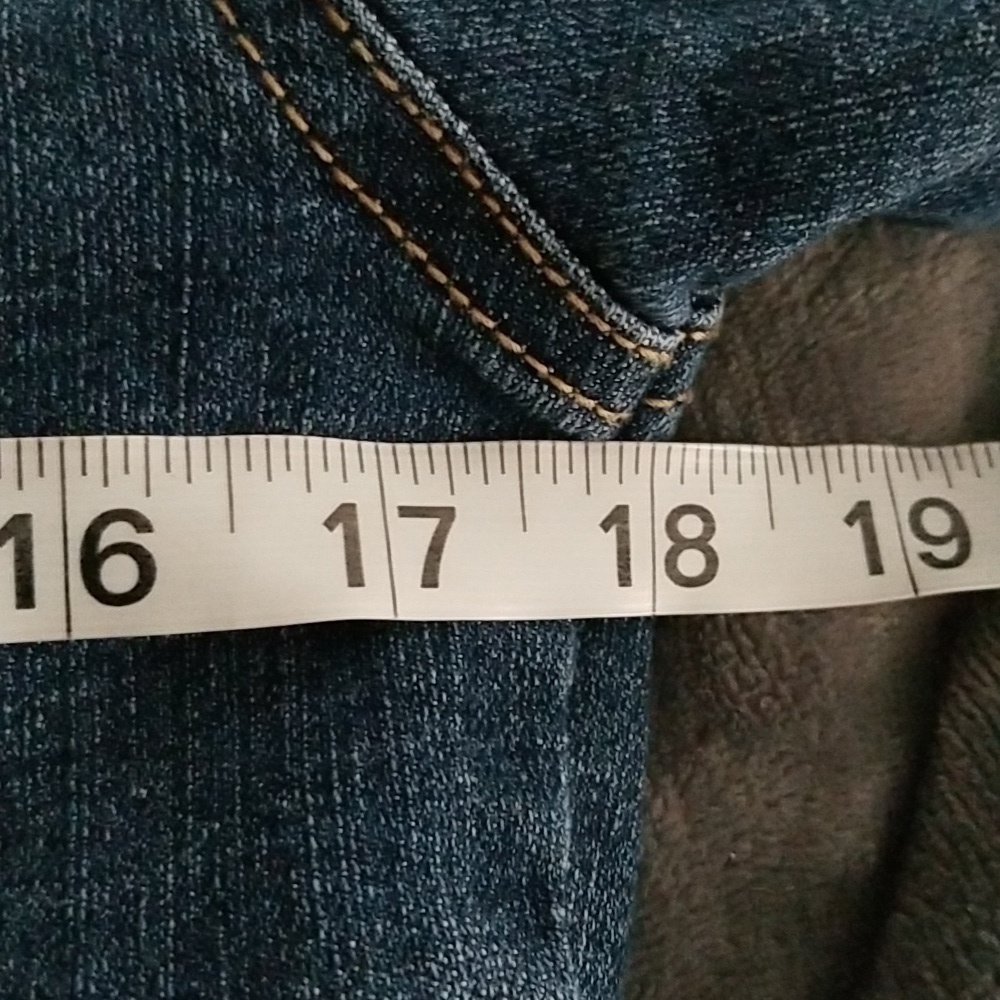 American Rag Off The Rack Distressed Denim Jacket - Picture 11 of 12